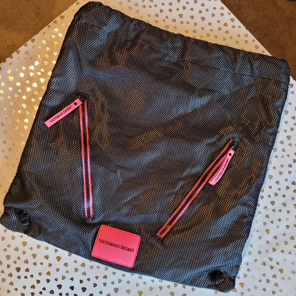 metallic gray with pink drawstring VS bag V035
